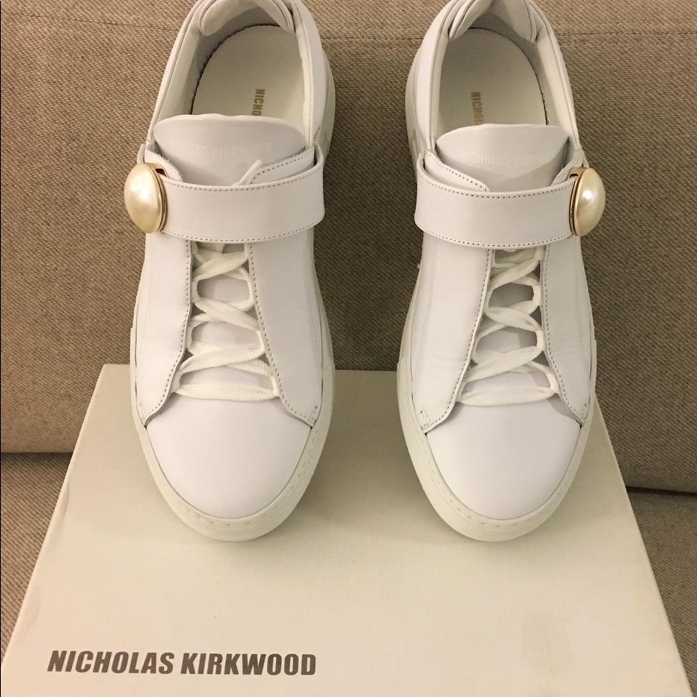 Nicholas Kirkwood White Leather Pearlogy Sneakers